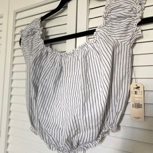 Blue & white off the shoulder crop top! NWT🤩
